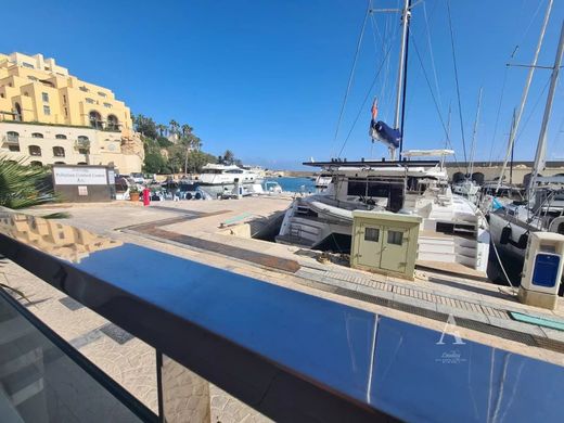 Apartament w San Ġiljan, Saint Julian's