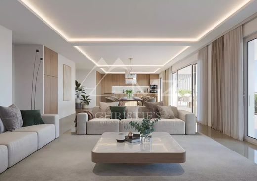 Apartment / Etagenwohnung in Cannes, Alpes-Maritimes