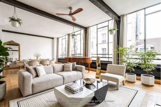 Квартира, Montmartre, Abbesses, Grandes-Carrières, Paris