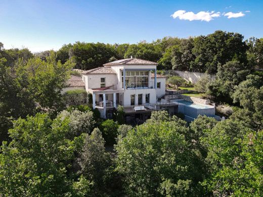 Luxe woning in Uzès, Gard