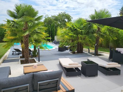 Luxe woning in Tours, Indre-et-Loire