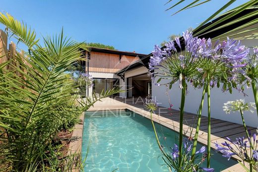 Luxury home in La Teste-de-Buch, Gironde