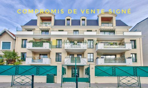 Apartament w La Garenne-Colombes, Hauts-de-Seine