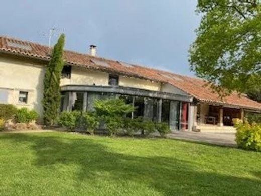 Rural or Farmhouse in Bény, Ain