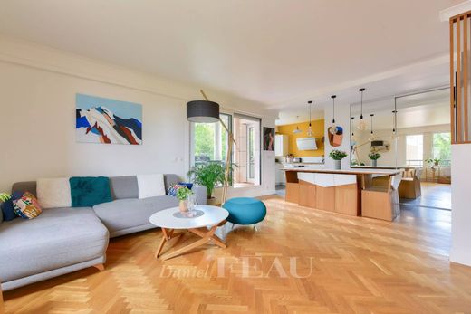 Apartment in Saint-Cloud, Hauts-de-Seine