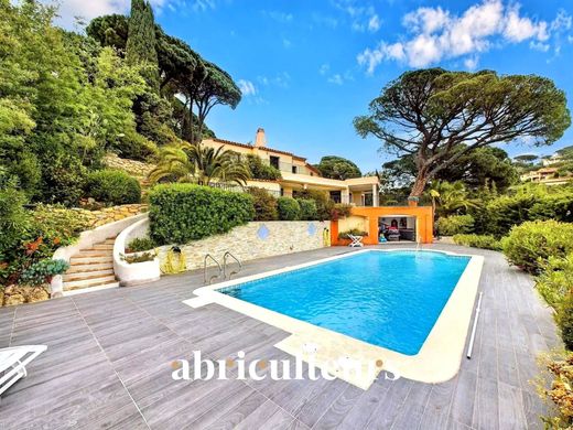 ﻓﻴﻼ ﻓﻲ Sainte-Maxime, Var