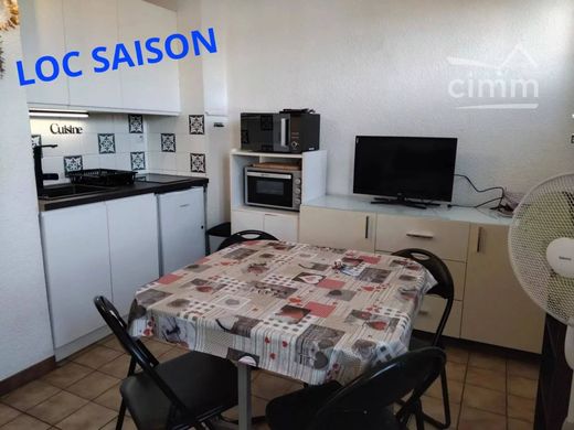 Apartment in Valras-Plage, Hérault