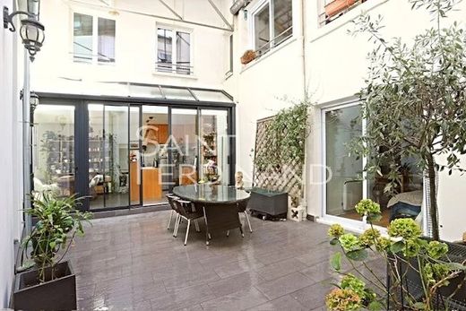 Duplex appartement in Saint-Ouen, Seine-Saint-Denis