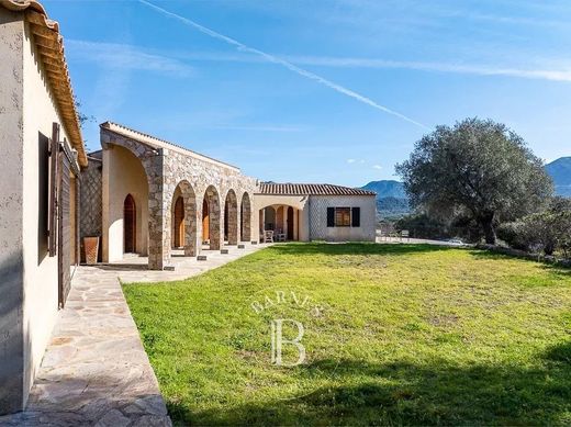 Villa in L'Île-Rousse, Upper Corsica