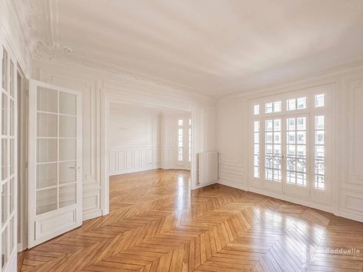 Apartment in Monceau, Courcelles, Ternes, Paris