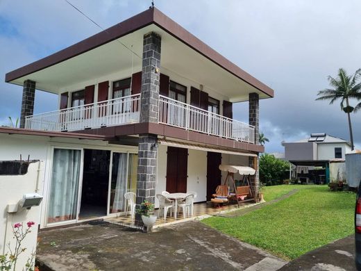 Luxe woning in Le Tampon, Réunion