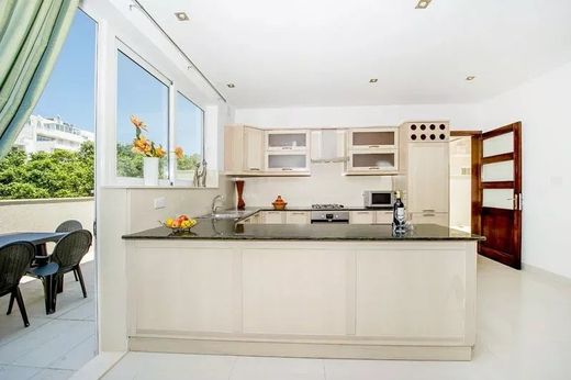 Βίλα σε Birkirkara