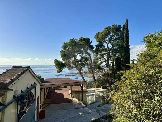 Luxury home in Menton, Alpes-Maritimes