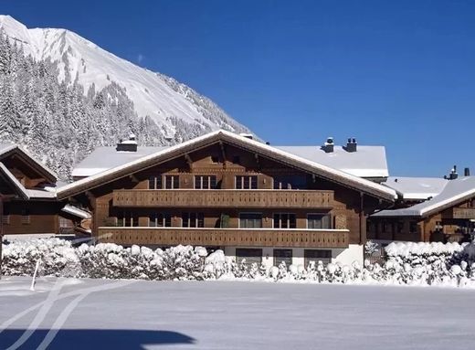 Gsteig, Obersimmental-Saanen Districtのアパートメント