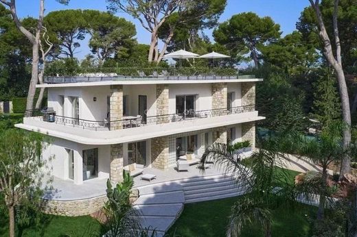 Antibes, Alpes-Maritimesのヴィラ
