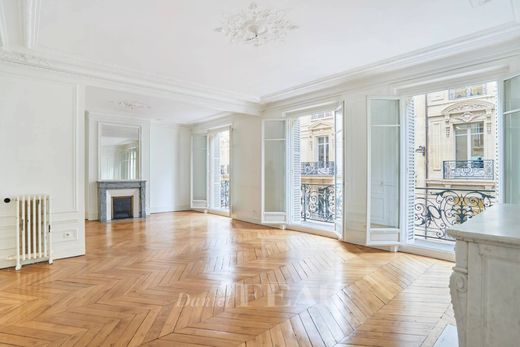 Apartment in Monceau, Courcelles, Ternes, Paris