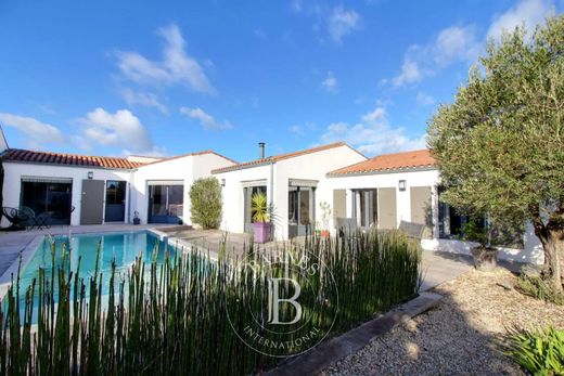 Luxus-Haus in La Flotte, Charente-Maritime