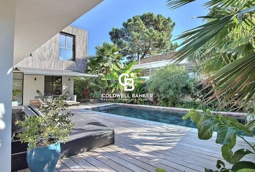 Luxury home in Pessac, Gironde