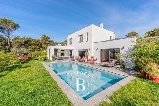 Villa in Aix-en-Provence, Bouches-du-Rhône