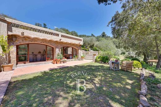 Rustik ya da çiftlik Mont-ras, Província de Girona