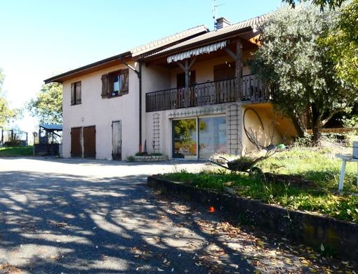 Maison de luxe à Voglans, Savoie