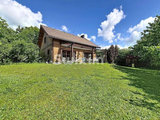 Luxury home in Grilly, Ain