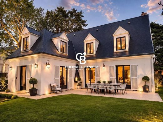 Luxus-Haus in Le Vésinet, Yvelines