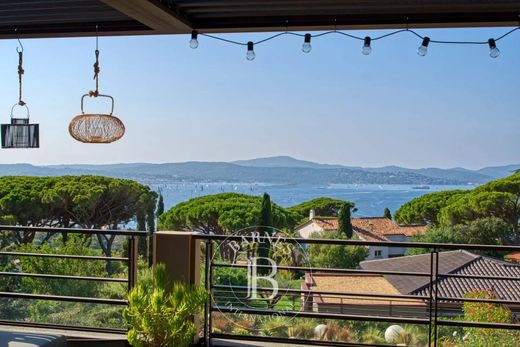 Apartment / Etagenwohnung in Sainte-Maxime, Var