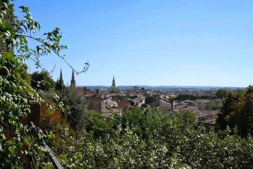 Nîmes, Gardの高級住宅