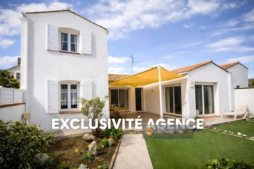 Luxury home in Saint-Jean-de-Monts, Vendée
