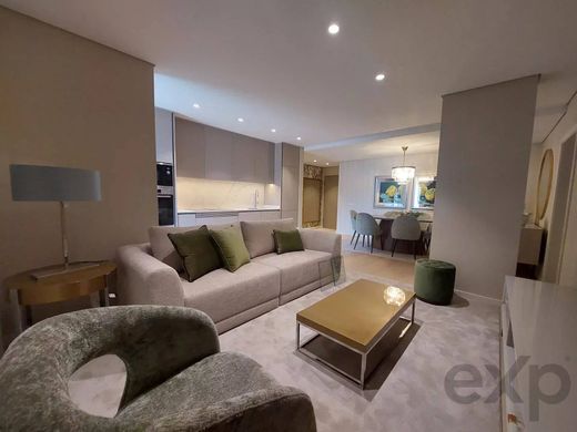 Apartment / Etagenwohnung in Funchal, Madeira