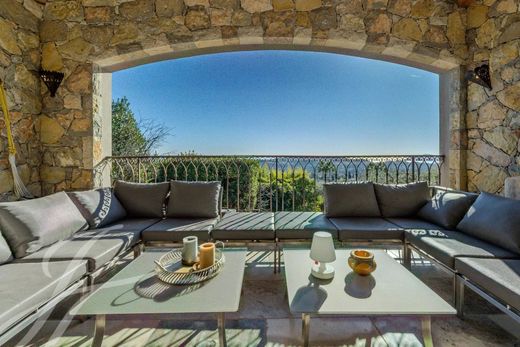 Mougins, Alpes-Maritimesの高級住宅