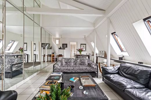 Piso / Apartamento en Tour Eiffel, Invalides – Ecole Militaire, Saint-Thomas d’Aquin, Paris