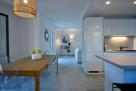 豪宅  Saint-Clément-de-Rivière, Hérault