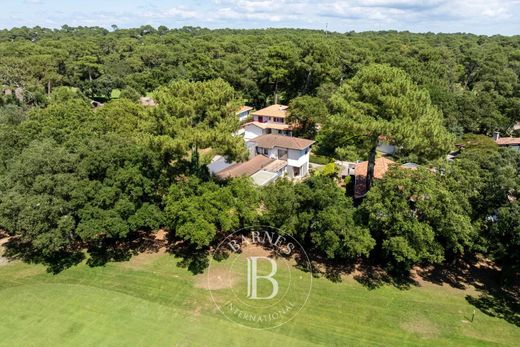 Luxury home in Hossegor, Landes