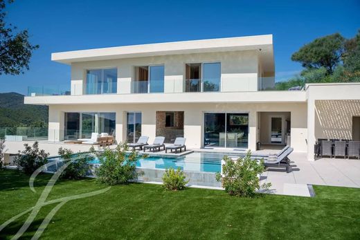 Luxe woning in Roquebrune-sur-Argens, Var