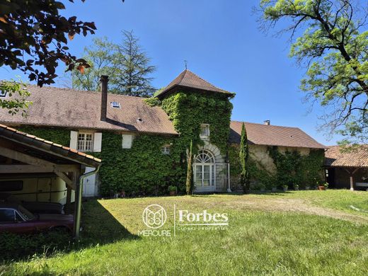 Luxury home in Crémieu, Isère