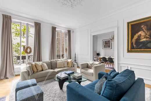 Apartment / Etagenwohnung in Tour Eiffel, Invalides – Ecole Militaire, Saint-Thomas d’Aquin, Paris