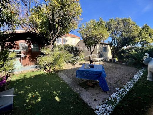 Luxury home in Le Lavandou, Var