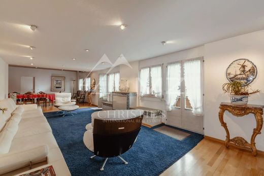 Apartment / Etagenwohnung in Gstaad, Obersimmental-Saanen District