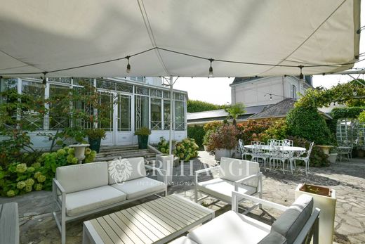 Luxury home in Poissy, Yvelines