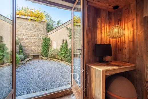 Luxury home in Saint-Didier-au-Mont-d'Or, Rhône