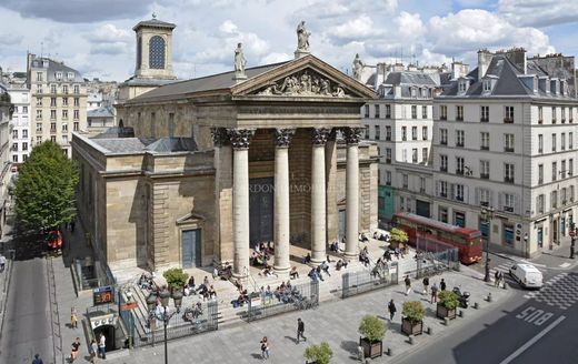 Appartement à Provence-Opéra – Grands Boulevards, Paris