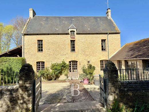 Casa de luxo - Creully, Calvados