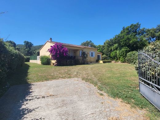 Luxus-Haus in Serra-di-Fiumorbo, Haute-Corse