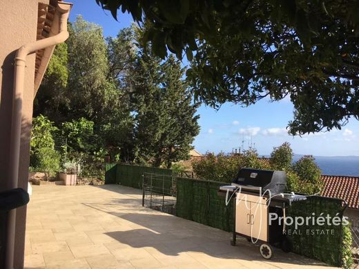 Casa di lusso a Rayol-Canadel-sur-Mer, Var