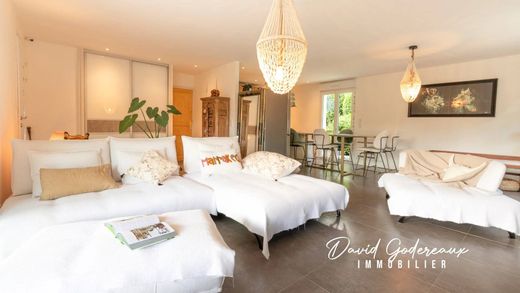 豪宅  Fréjus, Var