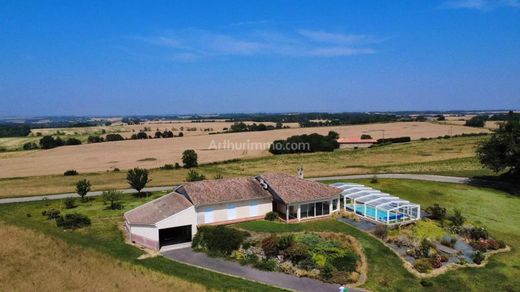 Luxury home in Auch, Gers