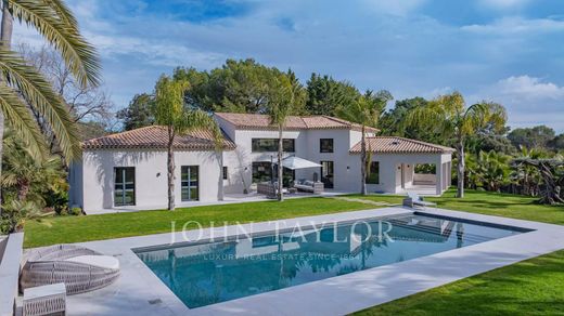 Luxury home in Mougins, Alpes-Maritimes
