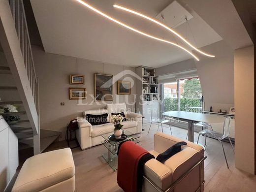 Apartment / Etagenwohnung in Deauville, Calvados